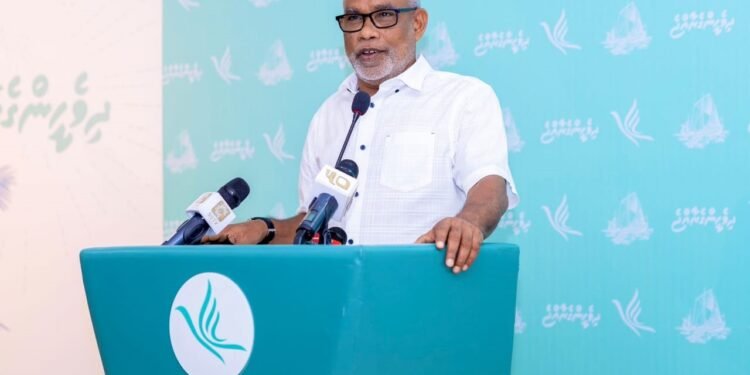 މެމްބަރުން އިތުރުކުރަން ސޮއި ފޯޖް ކުރުމަކީ ތާއީދުނެތް ލީޑަރުން ކުރާ ކަމެއް: އަބްދުއްރަހީމް