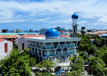 ތަފްސީރު ކުލާހެއް ހުކުރު ދުވަހު މަޣްރިބް ނަމާދަށްފަހު ހުޅުމާލެ މަސްޖިދު ރަޝީދުގައި ބާއްވަނީ