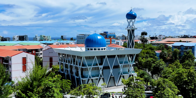 ތަފްސީރު ކުލާހެއް ހުކުރު ދުވަހު މަޣްރިބް ނަމާދަށްފަހު ހުޅުމާލެ މަސްޖިދު ރަޝީދުގައި ބާއްވަނީ