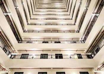 ކާމިޔާބީގެ ދަތުރުގައި ގިރާކުރަން އޮންނަ 3 އޮޅި!