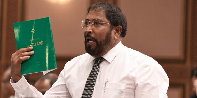 ގާސިމް ސަރުކާރަށް: ގައުމު އިނދަޖައްސާ ނުލާ ސަލާމަތްކޮށްދީ