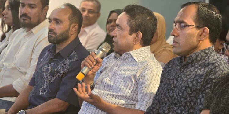 ކޮރަޕްޝަންގެ މައްސަލަ ބަލައިފިއްޔާ ޖަލުން ނިކުންނާނެ އެކަކު ވެސް މި ސަރުކާރުގަ ނެތް: ރައީސް ޔާމީން