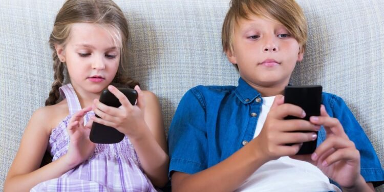 އަހަރެންގެ ޚިޔާލު: ބެލެނިވެރިންނާއި ޓީޗަރުންވެސް ސޯޝަލް މީޑިއާގަ!