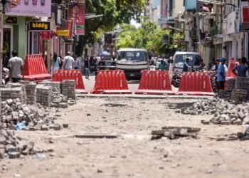 މާލޭގެ މަގުތައް އަލުން ހެދުމުގެ މަސައްކަތް ފަށައިފި