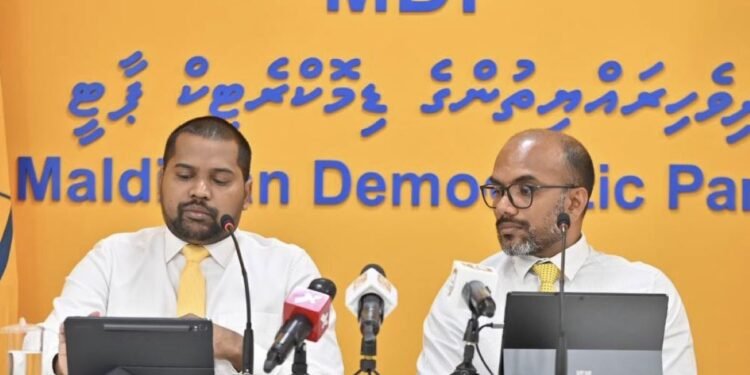 ބަޖެޓު ކޮށްފައިވާ ކަންކަން ރައްޔިތުންގެ މަންދޫބުންނަށް ނޭގުމަކީ ގޯހެއް: އަމީރު