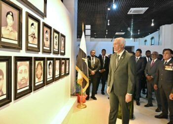 ނަސްރު ދުވަހުގެ މައުރަޒު ހުޅުވައިފި