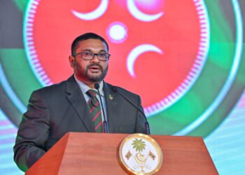 މިއީ ޤައުމުގެ ދިފާޢުގައި ތައްޔާރަށް އޮތް ލަޝްކަރެއް އޮތްކަން މުޅި ދުނިޔެއަށް ދައްކަންވީ ވަގުތު: ދިފާޢީ ވަޒީރު