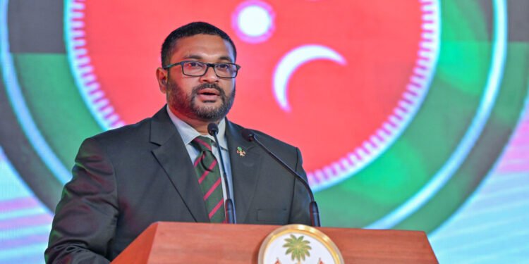 މިއީ ޤައުމުގެ ދިފާޢުގައި ތައްޔާރަށް އޮތް ލަޝްކަރެއް އޮތްކަން މުޅި ދުނިޔެއަށް ދައްކަންވީ ވަގުތު: ދިފާޢީ ވަޒީރު