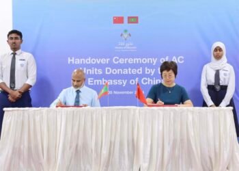 ”ކޫލް ސްކޫލް“ ޕްރޮޖެކްޓަށް ޗައިނާ އިން އޭސީ ހަދިޔާކޮށްފި