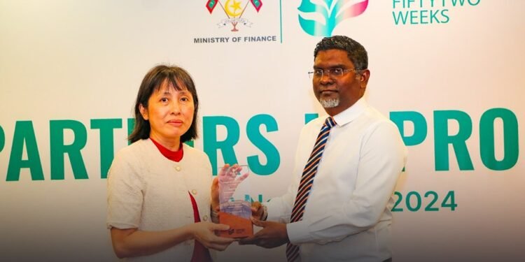 ރާއްޖެ އަށް މާލީ އެހީދޭ ފަރާތްތަކުގެ އަގުވަޒަންކޮށްފި