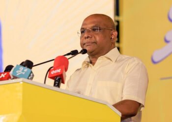 ރާއްޖޭގެ އަދުގެ ހާލަތަކީ އެތަކެއް ޒުވާނުންނެއް ވަޒީފާއަށް އެދި ސަލާމް ޖަހަމުން ދިއުން: ޝާހިދު