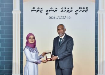 މަތީ ދަރަޖަ ހޯދި ފަރާތްތަކަށް އިނާމު ދެއްވައިފި