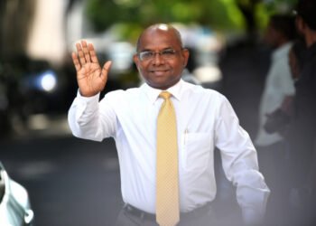 ‏ދައުލަތުގެ ބަޖެޓުގެ އެންމެ ބޮޑު ދެ ބަޔަކީ މުވައްޒަފުންގެ މުސާރަ އާއި ތަރައްޤީގެ މަޝްރޫޢުތައް: ޢަބްދުއްالله ޝާހިދު