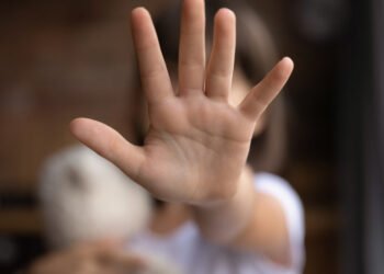 10 އަހަރުގެ ކުއްޖަކަށް ޖިންސީ ގޯނާކުރި ފިރިހެނަކު ހައްޔަރު ކޮށްފި