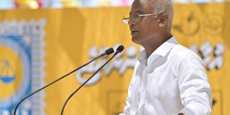 ޖުމްހޫރީ ދުވަހުގެ ތަހުނިޔާ ކުރީގެ ރައީސް ޞާލިޙު ފޮނުއްވައިފި