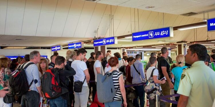 މިއަހަރުގެ މިހާތަނަށް ރާއްޖެއަށް 1.7 މިލިޔަން ފަތުރުވެރިން ޒިޔާރަތްކޮށްފި