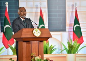 އަޅުގަނޑުގެ ވާދަވެރިޔާ އެއީ ސިޔާސީ ވާދަވެރިއަކަށްވީތީ ގެންގޮސް ހިފާ ހައްޔަރުކޮށް ޖަލަށްލާތަނެއް ނުފެންނާނެ: ރައީސް