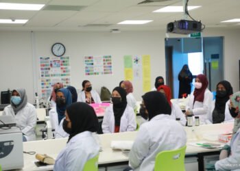 ރާއްޖޭގެ މެޑިކަލް ސުކޫލުގައި ކިޔެވުމަށް ބޮޑު ތަރުހީބެއް، އެއް ޤައުމަކުން 500 އެޕްލިކޭޝަން