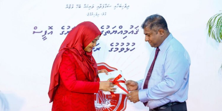 ދިވެހި ޤައުމިއްޔަތުގެ އިސްވަރުގެ އޮފީސް ހުޅުވައިފި