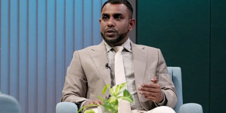 އަންނަ އަހަރު 2.4 މިލިޔަން ފަތުރުވެރިން ގެނެވޭނެކަމަށް ލަފާކުރެވޭ: ވަޒީރު ފައިސަލް