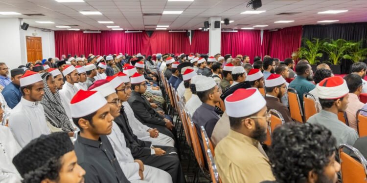 އިމާމުންނާއި މުދިމުންގެ ސުލޫކީ މިންގަނޑު ބަހައްޓަންވީ ގޮތުގެ އުސޫލު އާންމުކޮށްފި