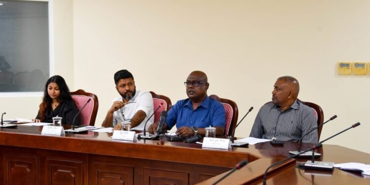 އިސްރާއީލްގެ އާންމުން ނުހިމަނައި ވެރިންގެ ޕާސްޕޯޓު މަނާކުރަން ތާއީދު: އެންއެޗްގޭމް