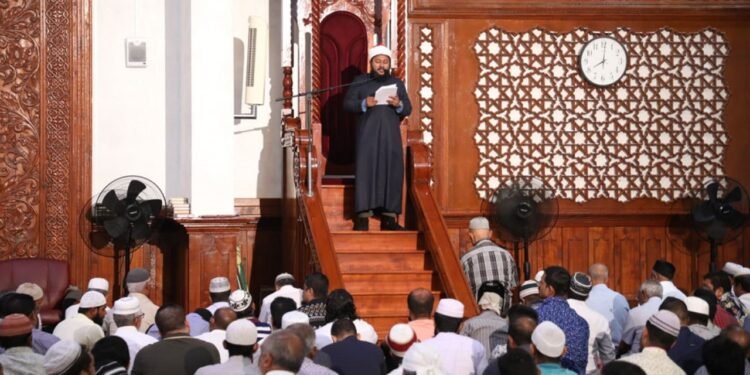 ޝަރުޢީ ސަބަބަކާ ނުލާ ވަރިވާން އެދޭ މީހުންނަށް ސުވަރުގޭގެ ވަސްވެސް ހަރާމް: ޚުޠުބާ