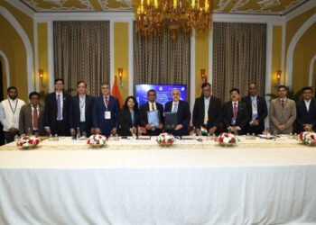 އިންޑިއާއިން ގެންނަ މުދަލަށް ރުފިޔާއިން ފައިސާ ދެއްކޭ ގޮތް ހަދަން އެމްއޯޔޫއެއްގައި ސޮއިކޮށްފި