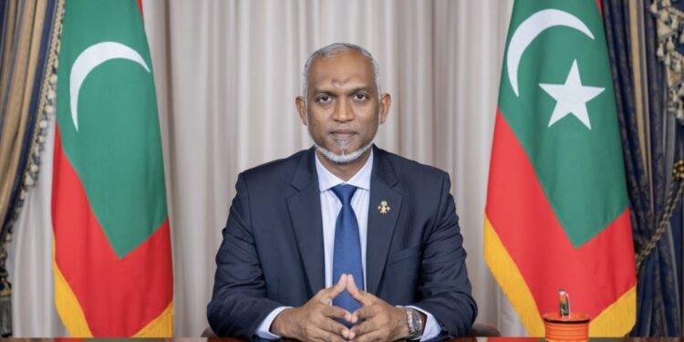 ރައީސުލްޖުމްހޫރިއްޔާ، ޖުމްހޫރީ ދުވަހުގެ ތަހުނިޔާ ރާއްޖޭގެ ރައްޔިތުންނަށް ފޮނުއްވައިފި