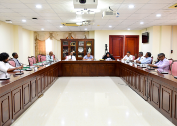 އިޒްރޭލު ޕާސްޕޯޓު މަނާކުރާ ބިލުގެ މަސައްކަތް އަނެއްކާވެސް ދިގުދަންމާލަން ފާސްކޮށްފި