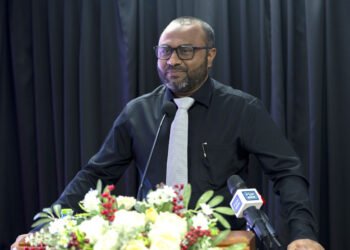 މުޖުތަމައުއަށް ޚިދުމަތް ކުރަން ދަރިވަރުން ނިކުންނަންވީ އިސްލާމީ އުސޫލުތަކުން ފޭރާން އަޅައިގެން: ޝަހީމް