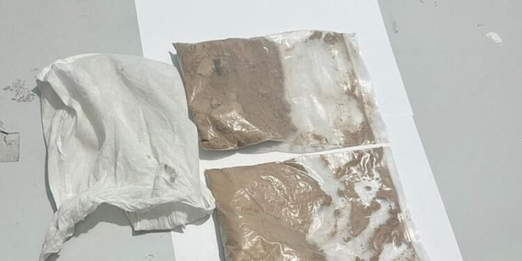 ކަނޑުމަގުން ރާއްޖެ އެތެރެކުރި 3 ކިލޯގެ ޑްރަގްސް އަތުލައިގެންފި