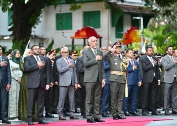 ރައީސަކު ނަސްރުގެ ދުވަހުގެ މުހިންމު ދެ ހަރަކާތުގައި ބައިވެރިވިތަން ފެނުނު މިއީ ފުރަތަމަ ފަހަރު: އިޙްސާން