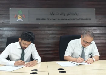 ޖަޕާނުގެ އެހީގައި މާލޭގެ ކަނޑުގަނޑު ހިމާޔަތްކުރުމަށް ކުރިއަށްގެންދާ މަޝްރޫޢުގެ ކޮންސަލްޓަންސީ އެއްބަސްވުމުގައި ސޮއިކޮށްފި