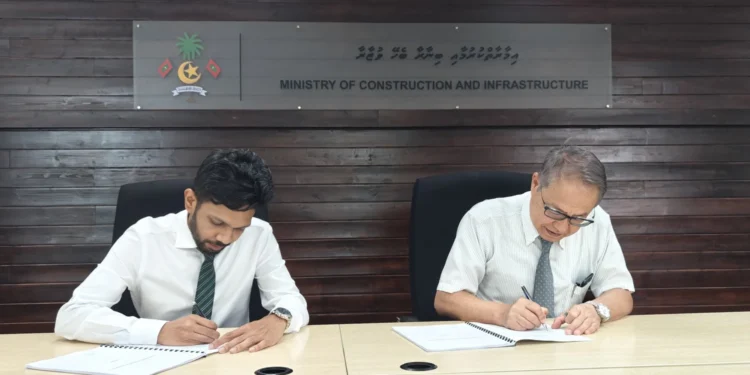 ޖަޕާނުގެ އެހީގައި މާލޭގެ ކަނޑުގަނޑު ހިމާޔަތްކުރުމަށް ކުރިއަށްގެންދާ މަޝްރޫޢުގެ ކޮންސަލްޓަންސީ އެއްބަސްވުމުގައި ސޮއިކޮށްފި