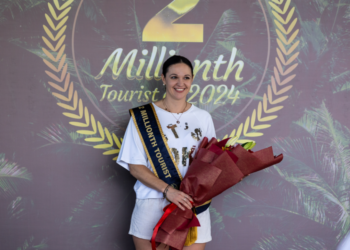 2 މިލިއަންވަނަ ފަތުރުވެރިޔާ ރާއްޖެ އައިސްފި