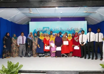 12 ޒުވާނުން ބައިވެރިވި ކަސަބު ވިޔުމުގެ ކޯހެއް ގއ. ކޮލަމާފުށީފައި ހިންގައިފި