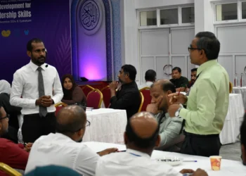 ބ އަދި ޅ އަތޮޅުގެ ސްކޫލުތަކުގެ އިސްވެރީންނަށް ލީޑަރޝިޕް ވޯކްޝޮޕެއް