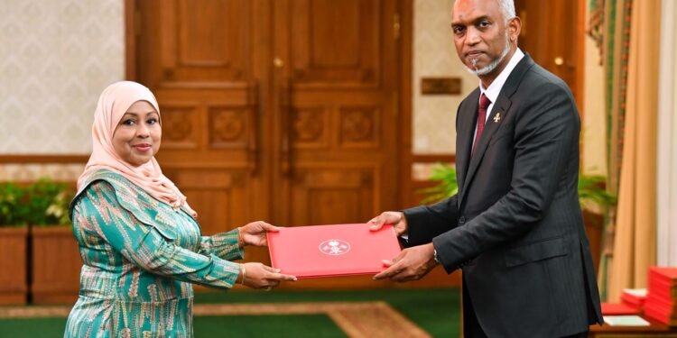 މިނިސްޓަރު ރަމީލާ އިސްތިއުފާ ދެއްވައިފި