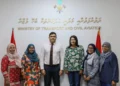 މިނިސްޓަރ އަމީން ބައިކް މޯލްޑިވްސްގެ އިސް ބޭފުޅުންނާއި ބައްދަލުކުރައްވައިފި