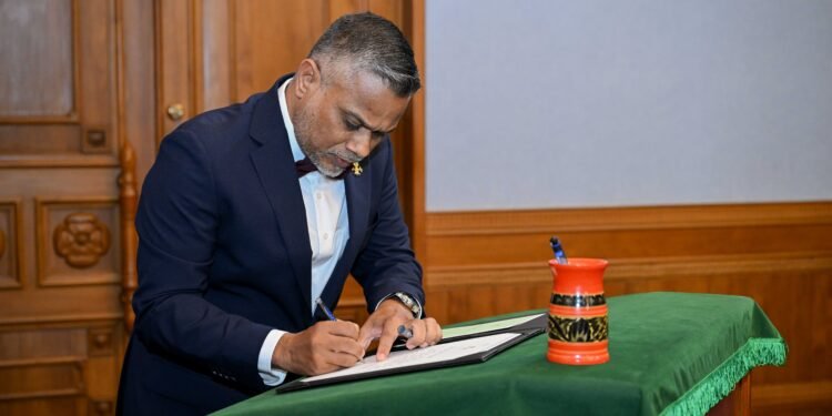 ”ބިންވެރިޔާ“ އަދި ”ގެދޮރުވެރިޔާ“ ގުޅޭ ޖިނާއީ ތަހުގީގެއް ހިންގަން ޕީޖީގެ އަމުރެއް