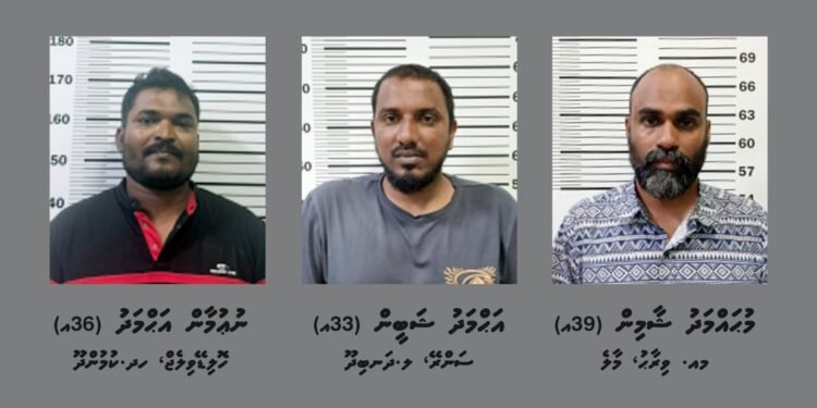 ޓެކްސީ ޑްރައިވަރުންގެ މުޒާހަރާއިން ހައްޔަރުކުރި ތިން މީހުންގެ ވަނަވަރު ފުލުހުން އާއްމުކޮށްފި