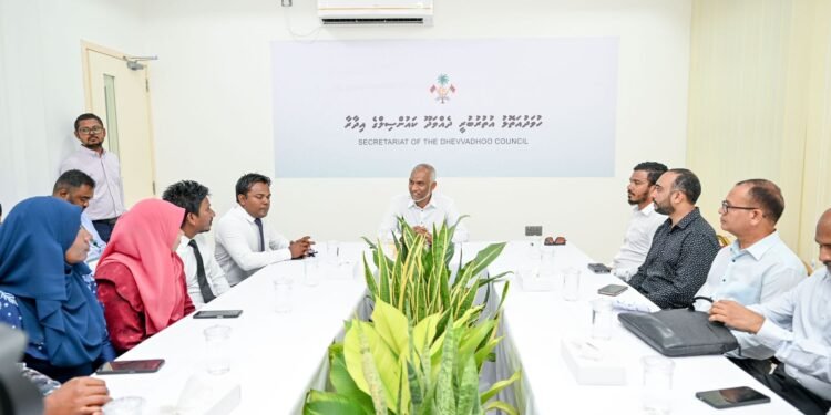 ދެއްވަދޫގައި އައުޓްޑޯ ޖިމްއެއް