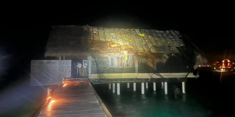 ރީތިރަށް ރިސޯޓުގެ ވޯޓާވިލާއެއްގައި އަލިފާނުގެ ހާދިސާއެއް ހިނގައިފި