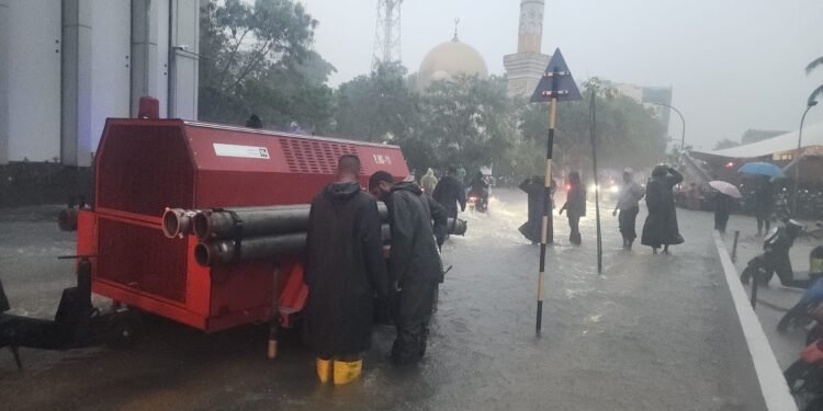 ރިޕޯޓް: ގުދުރަތީ ކާރިސާތައް ކުރިމަތިވަނީ ވަކިމީހެއްގެ ސަބަބަކުންނޫން.   