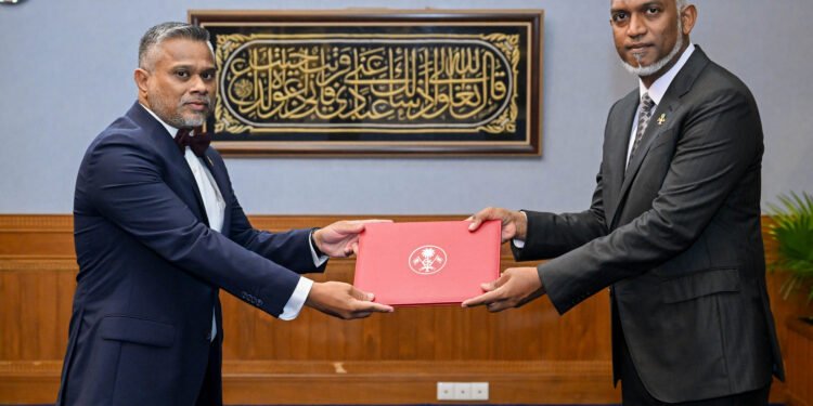 ބޮޑު ޚިޔާނަތުގެ މައްސަލަތައް އަލުން ބެއްލެވުމަށް ޕީ ޖީ އެންގެވުމުން ރައީސްގެ މަރުޙަބާ