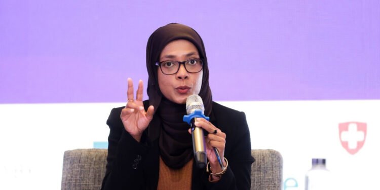 އެޗްއާރުސީއެމްގެ ނައިބަކަށް މުއުމިނާ ވަހީދު އައްޔަނުކުރަން ފާސްކޮށްފި