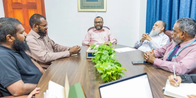 އިސްލާމީ ކަންތައްތަކާ ބެހޭ ވަޒީރު، ޖަމްޢިއްޔަތުލްޤަލަމާ ބައްދަލުކުރައްވައިފި