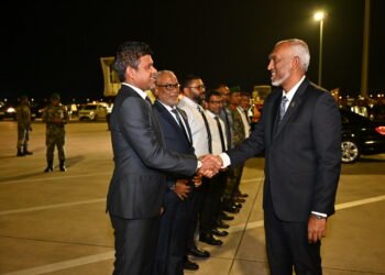 ރައީސުލްޖުމުހޫރިއްޔާ އެސްޓޯނިއާއަށް ކުރައްވާ ތާރީޚީ ދަތުރުފުޅުގައި ފުރާ ވަޑައިގެންފި