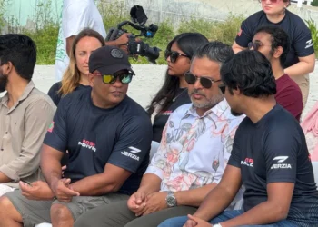 ދުނިޔޭގެ ރެކޯޑް ޤާއިމްކުރުމަށް ކުރާ އެންމެ ދިގު ”ސިންގަލް އޯޕަން ވޯޓަރ ޑައިވް“ ހަރަކާތް ފަށައިފި